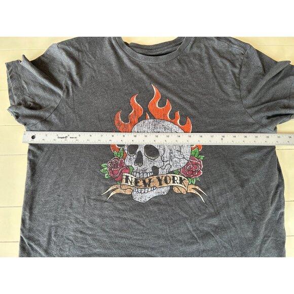 Aeropostale New York Shirt Men's XL Flaming Skull & Roses Graphic Tee Gray - Picture 6 of 6